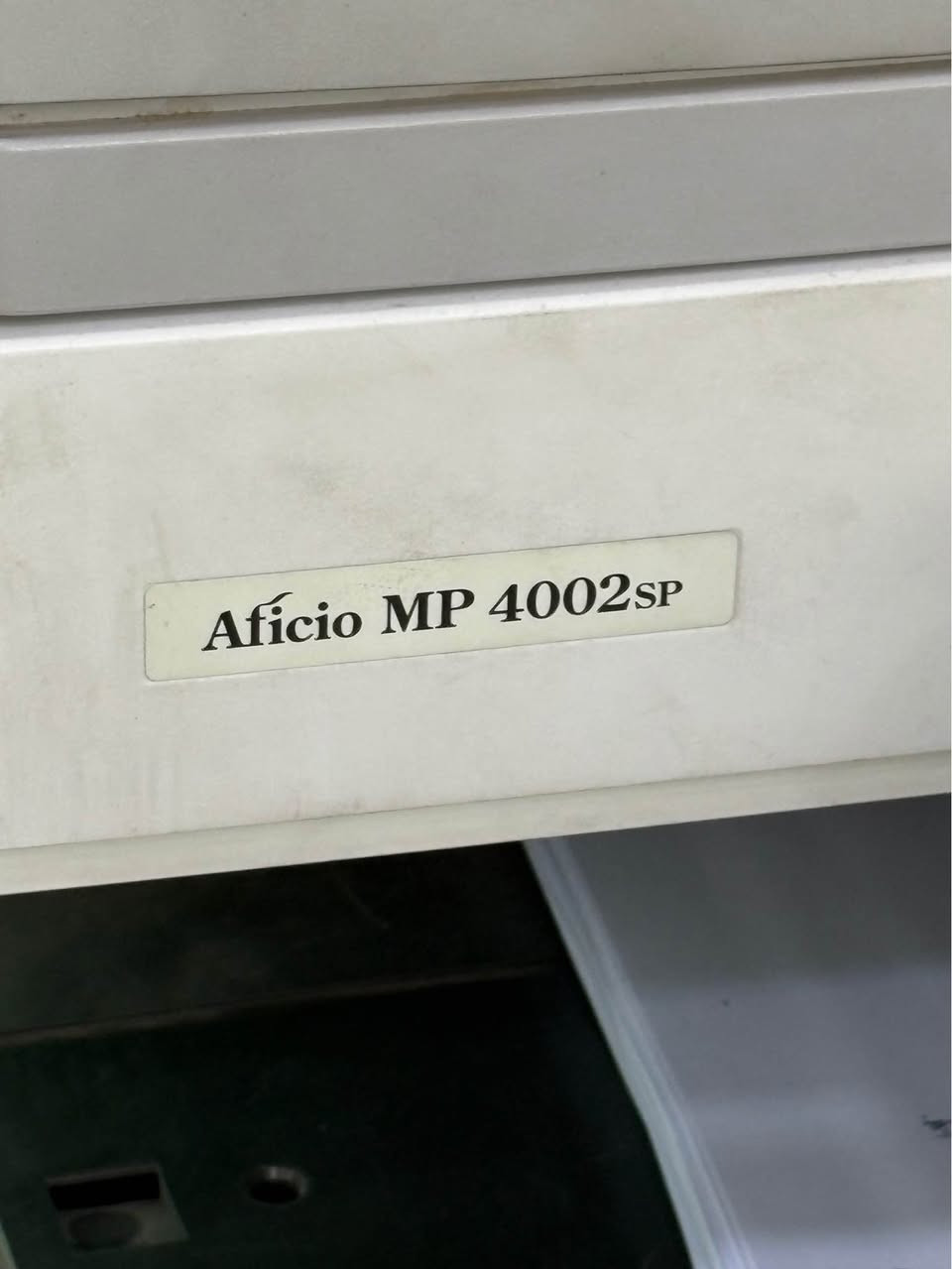 شغالات يحتاجن صيانة بسيطة وتبديل روله تحشر  شرط الفحص سعر الواحد 250 الف 
*********** كركوك, العراق
