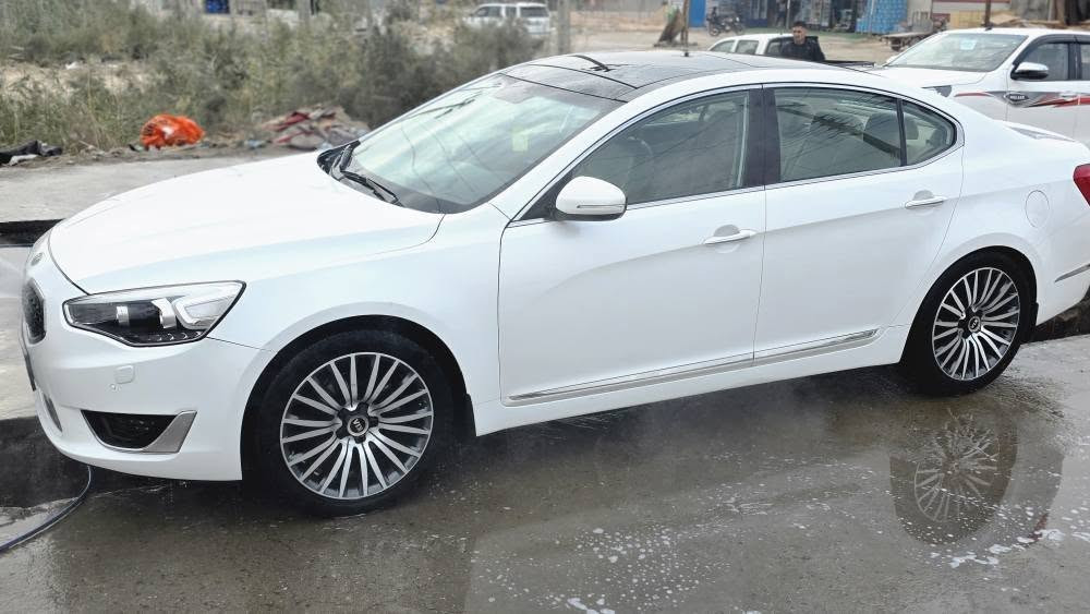 السلام عليكم للبيع الموديل 2014

كيا كادينزا خليجي  

السيارة فول ١/١  

6 سلندر 

اللون ابيض لؤلؤي

المواصفات

فول فول 

-تشغيل بصمة مع بصمة الابواب الامامية

داخل  كريمي ملكي 

-نظام ترحيب

-انارة بالمرايات والابواب الامامية

-كاميرا وحساسات خلفية

-حساس ماسحات

-بردة خلفية متحركة

-كشنات كهربائية جلد تدفئة وتبريد  

-لد امامي وخلفي .زنون اصلي 

-تحكم كامل بالستيرن

-شفتات ستيرن رياضي بلادي

-نظام ترحيب 

-اشاير مري+شفط+قلاب 

 مواصفات الكادينزا معروف الخليجي 

السيارة رقم بغداد .سنويه لل30 

السعر 140

مكان السياره بصره *********** الزبير, البصرة
