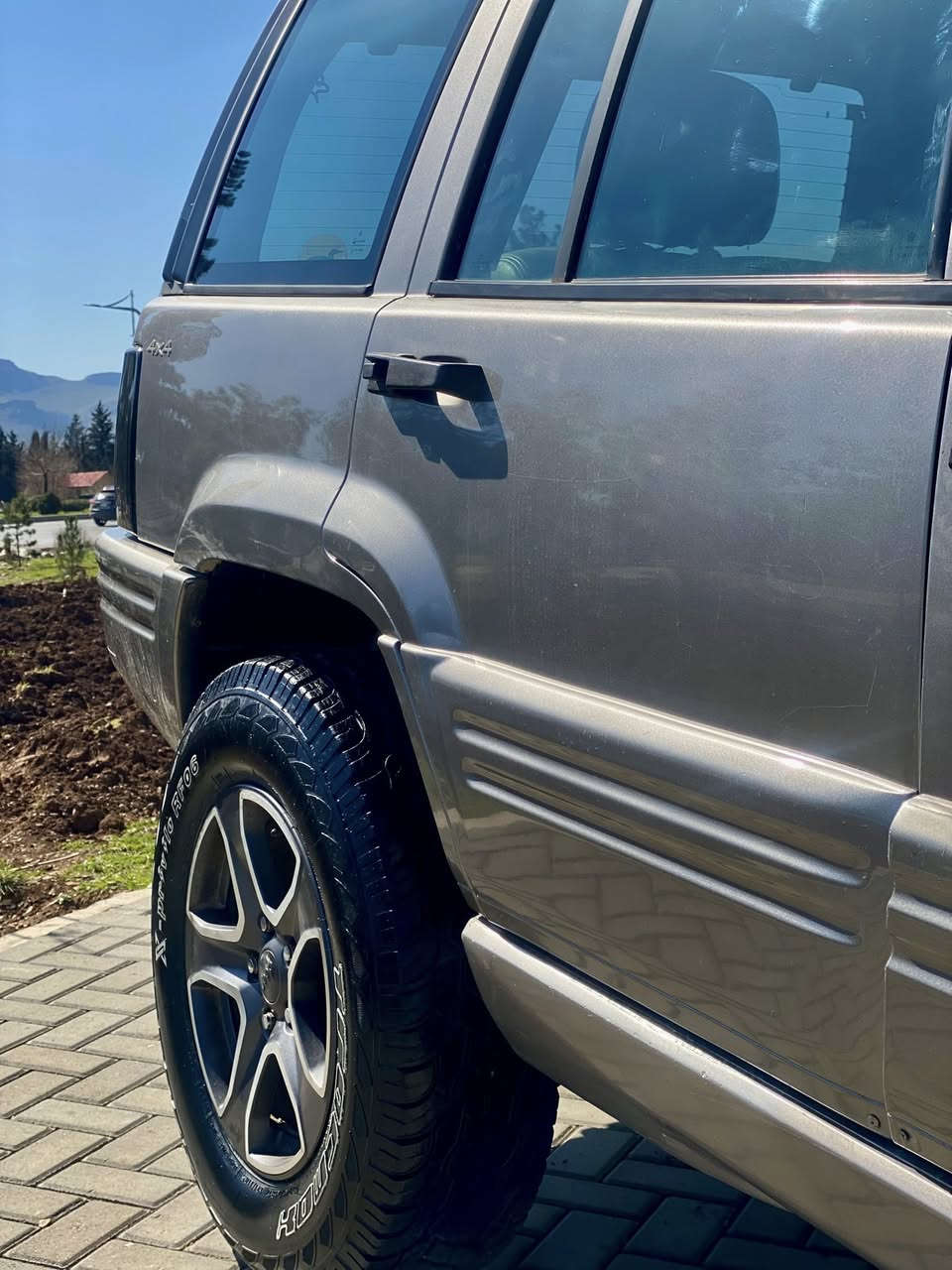 بـــــــۆفـــــــرۆشـــــــتــــــــن 
ماشاءالله له جواني و قوه تى
سعری/ 54 ااوه ره قه و مه جال ..
جؤري سه ياره /جيپ شیرۆکی
سەنەوی  و تەحویل بە شەرت 
‎مۆدێل /98
گێڕومەکینەی بیلاد و بە شەرت
 گێر تۆماتیک  
دەبڵ گئر 
کارەبای کامل مەزبوت 
چال و ساردو شوختي نيه 
شان و سه قفي شوشه
گه رمي كاره باي كامل مه زبوت 
کوشن کارەبا و جلد 
ئاوێنە کارەبا  و ئۆتۆ
جوار جام کارەبا
پاوەر ABS
سیدیبۆکس 
سوکان ڤۆلیۆم
‎تاقم تایەو ویلی لۆک به سراوه


**إذا كنت صاحب هذا الإعلان وتريد حذفه لأي سبب، رجاءا أرسل رسالة إلى الدعم الفني**