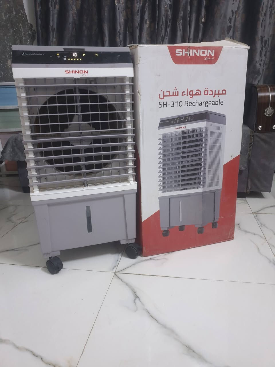 السلام عليكم
مبرده شحن شغاله عل فحص وبيها ضمان تشتغل ع شحن 4الى 5 ساعات ماداخله تصليح
شغاله وبعدهي جديده استخدام اقل 3 اشهر
يجي وياها ثلاث دبات ماء وكيبل شحن
مكاني ديوانيه مركز اتصال ***********
