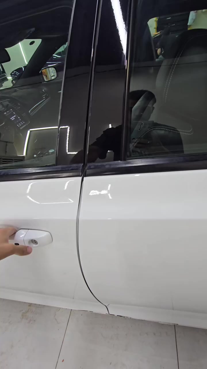 السلام عليكم 
للبيع او مراوس بأقل 
اوباما C300
فئة الS البلاك 
موديل 2021
السيارة كلين تايتل 
كفالة عامة 
بيها دحجة صغيرة بدوسة  وشخط صغير بلركن مال باب سايق
وارد كندي
فول مواصفات عدا دمام
بلنسبة للمواصفات معروفة للجناية 
مايحتاج اذكرهن شوفهن بلصور
ماشية 80 mi
السيارة حيل حلوة وجديدة
مابيها مصرف 
كير مكينة كفالة 
حدادية تخم تاير جديد
مسويلها ادامة 
السيارة بسمي سنوية جديدة 
مكانها الديوانيه 
السعر 325
للاستفسار 
***********
***********
