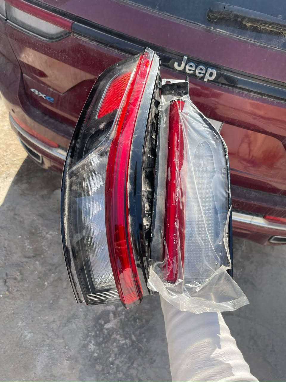 غراض جيب للبيع بيهم جديد وبيهم تفصيخ الي يحب يتواصل هذا الرقم رقمي***********
