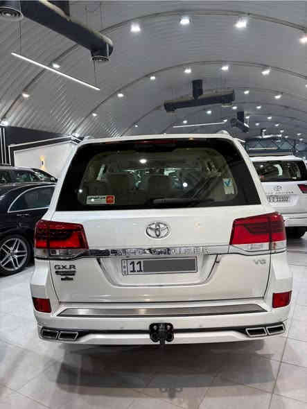 لاندكروز 2020 ساز
فئة الكراند تورنك فول
رقم بغداد
6 سلندر 4000
ماشيه 70 الف
سلايد
جنطه كهرباء
عداد ليزري
كشنات كهرباء
3 شاشات
شاحن لاسلكي
حساسات 
السياره بيها صبغ كلش بسيط بلباب الخلفي جهه السايق
السياره جاهزه من كلشي
مكان سياره بغداد الكاظمية
السعر 530 ورقه
***********
