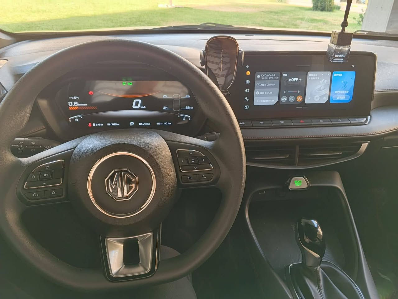 السلام عليكم
Mg gt للبيع
موديل 2025 بدون سلايت
 السيارة ماشية 11 الف 
مابيها اي ملاحظة 
السعر   117.5
***********
