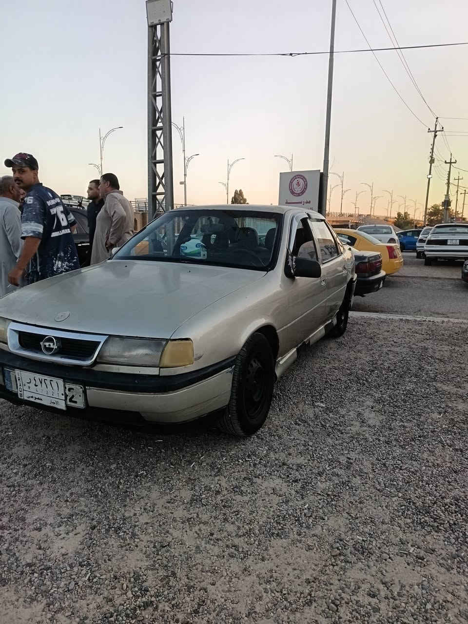 فكتره للبيع موديل ١٩٩١ رقم الانبار مشروع وطني تحويل مباشر سياره جاهزه كير عادي مكينه كير صدر تخم تاير كله جاهز ومكفول والكشر كدام العين سياره مابيه اي نقص سعره ٢٢ وبيه مجال مكاني فلوجه تلفون *********** كورك 7505068571 سعر
