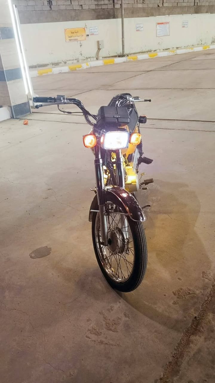 سلام عليكم دراجة ايراني للبيع بدون نضيفه حلو سعر 500 مكاني ميسان المجر الكبير  ***********
