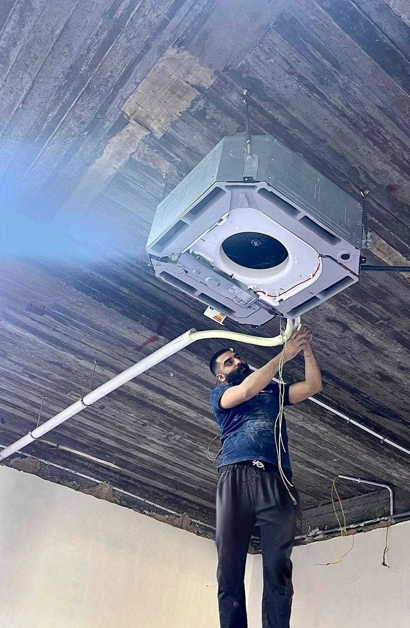 تصليح ونصب جميع انواع السبالت ❄️🌬️
صيانه الثلاجات والمجمدات 🧊
صيانه غرف التجميد والتبريد 🧊

☎️***********
