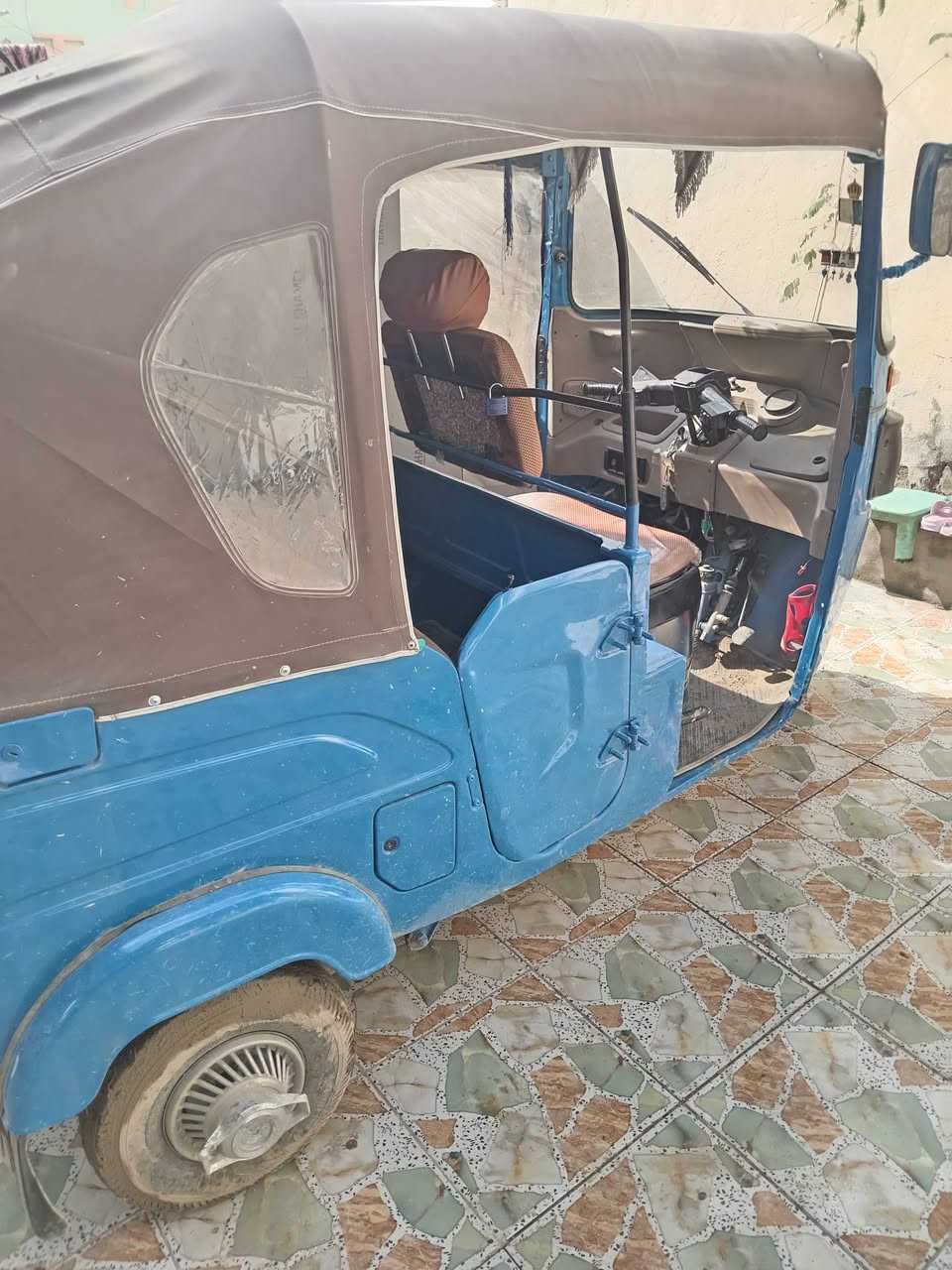 سلام عليكم تك توك موديل 21رقم سنويه مالك بل هاشميه صاحب سنويه تك تك خير من الله مصبوغه جماليه مبدل بيها بس بوشه سعر 7ونص قفل رقمي *********** العنوان بابل الحمزه الغربي الباشيه
