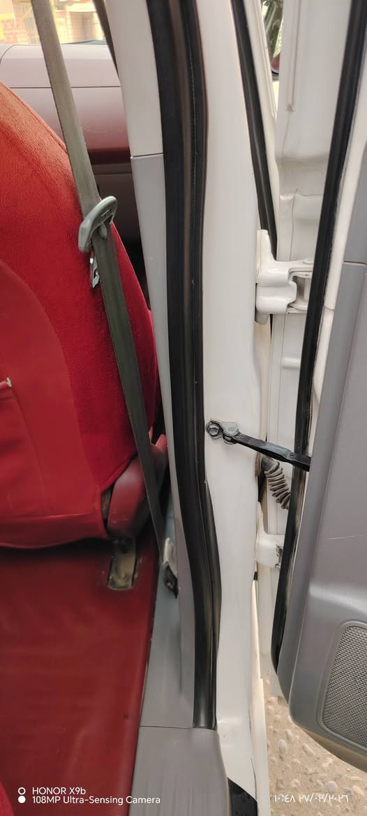 يالله سلام عليكم ورحمة الله وبركاته
هايلوكس فلاونزه للبيع
موديل 2009
كير اوتماتيك
رقم واسط انكليزي بسمنه
سنويه ال 30
السياره مكفوله وجاهزه
مكينه وكير مكفولات لاتنقيص ولاتبخير
دوشمه جديده
حداده جديده
تخم تاير جديد
تبريد منقص غاز
السعر 162 وبيه
مكانه البصره المدينه
للاستفسار لاتصال
***********
