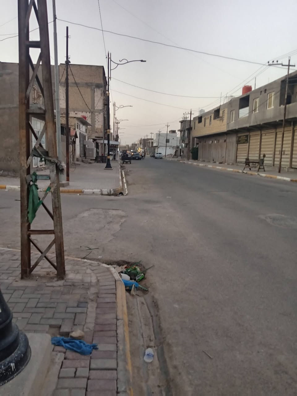 محل ارسيين بحي الحكم للايجار بكيفك شهري سنوي مومشكله العنوان شارع صيدلية زمزم يصلح كوافير نسائي محل حلويات مخزن المحلات كبيره للاستفسار الاتصال على الرقم *********** واتس والايجار زين موغالي

