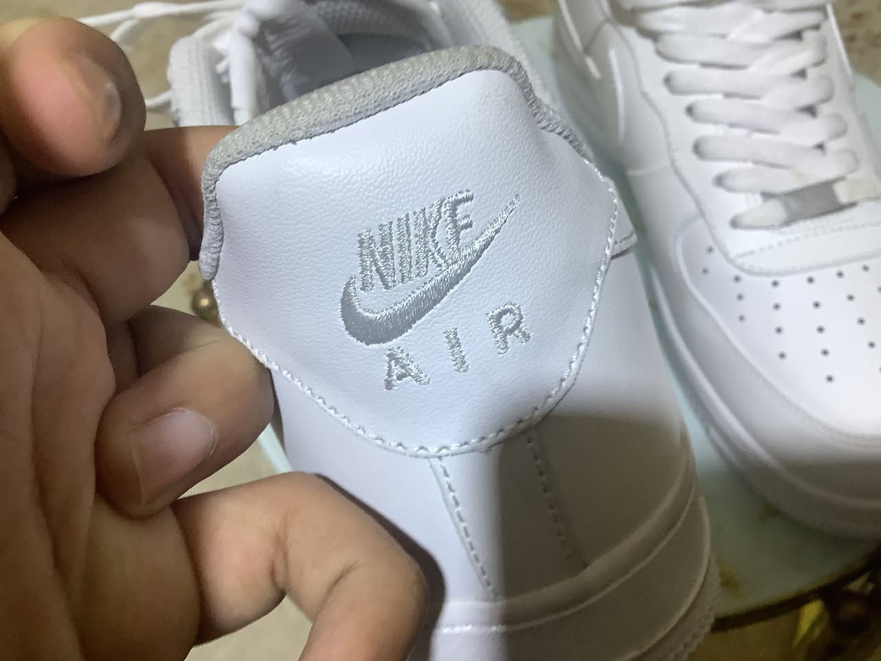 حذاء نايك Nike Air Force 1  جديد غير مستعمل اصلي قياس 45  يلبس 44سعر 45 وية توصيل  مكاني ديالى بعقوبة عندي توصيل إذا ما تقدر تراسلني اكتب في تعاليق واني أراسلك 
ملاحظة اصلي مو كوبي


**إذا كنت صاحب هذا الإعلان وتريد حذفه لأي سبب، رجاءا أرسل رسالة إلى الدعم الفني**