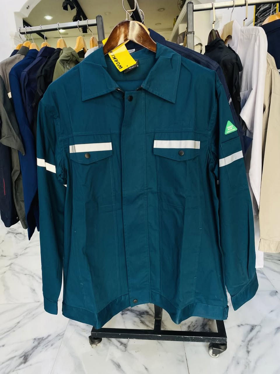 عروض البدلات الصيفية كل موديل ومكتوب جواه السعر 
طريقة الحجز ارسل صورة الموديل 
وزنك وطولك ورقمك وعنوانك 
يوصلك خلال 24ساعه


**إذا كنت صاحب هذا الإعلان وتريد حذفه لأي سبب، رجاءا أرسل رسالة إلى الدعم الفني**