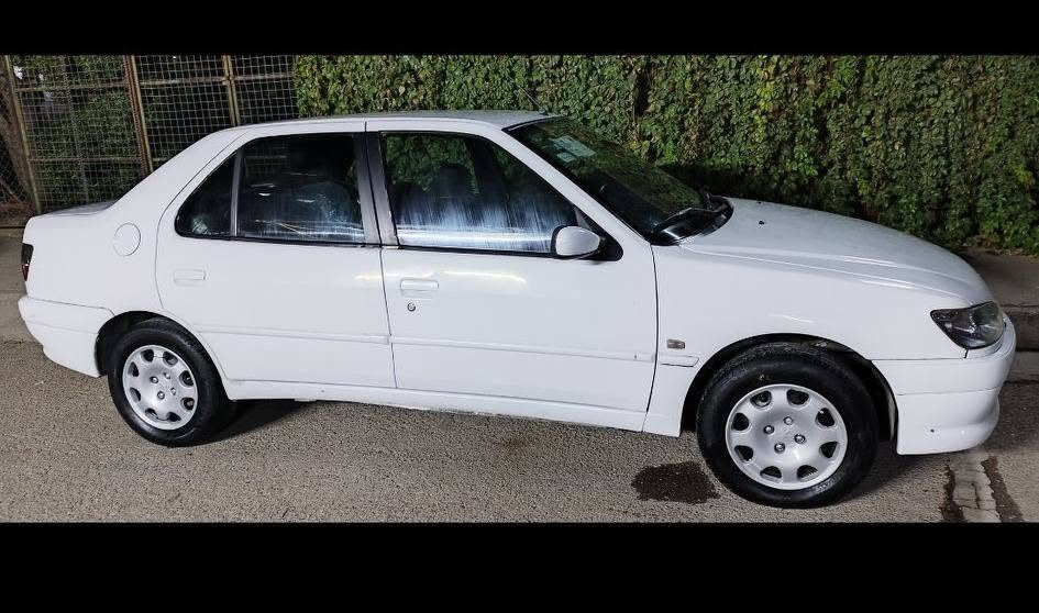 بيجو 306 للبيع موديل 2003
طخم جديد محرك  كير شرط تايرات نص  مصبوغة حزام جمالية فقط 

لل تواصل ***********

