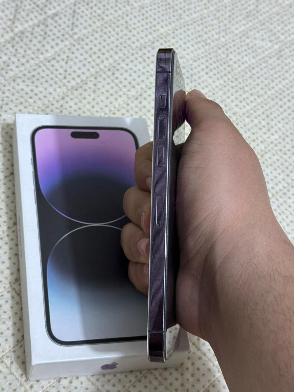 سلام عليكم آيفون 14 برو ماكس ذاكره 512 ماستر بطاريه 84 مكفول من العطل شراي *********** مكان بغداد الحسينيه
