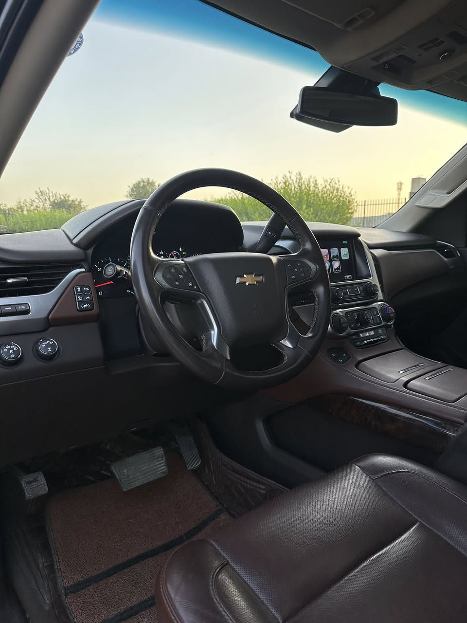 تاهو 2020 برايمر خليجي وكالة المنصور فول فوول
مواصفات
سلايد
 كشنات تبريد تدفئة
كشنات خلفي وامامي كهربائي
داتاشو
ثلاجة
٧ راكب
شاشة ديجيتال 
صندوق كهربائي
تشغيل عن بعد 
بصمه
فور ويل 4X4
داخل قرميدي
كشنات هزاز
كامره خلفيه دواره
كراسي كهرباء
شحن تلفون لاسلكي
رادارات
تحكم استيرن فول  
حساسات امامي خلفي 
شاشه جبيرة مع قاصه 
دفدي بالقمارة مع ريمونت
نظام  تحذير اصطدام 
نضام تنبيه عند خروج عن مسار
كرسي خزن ميموري
حاجب زنون
كروس سرعه  
نظام سير على مسار 
رقم شمالي 
شرط التحويل او الوكالة
السيارة بيها كتاب تضليل مروري مذكور بالسنوية
 ماشية ٧٨ الف 
مكفول السيارة بدون صبغ 
السعر 418$ وماكو هيج سعر بالسوك خليجي وفول
***********
مكان السيارة اربيل
