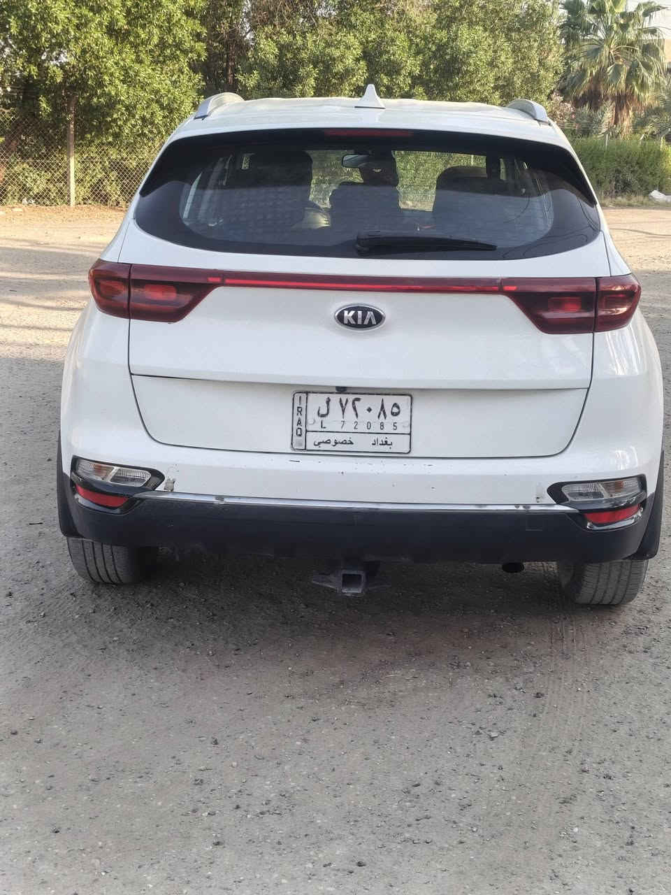 سبورتج 2020 وارد أمريكي صورة الحادث مرفق بالمنشور مواصفات AWD محرك 2400 رادار تحكم ستيرن مثبت سرعه حساسات اماميه وخلفيه المواصفات معروفه بهاي الفئه 
ومراوس حسب القناعه 
السعر 165 وبيه مجال 
للتواصل واتساب ***********
 مكان السياره بغداد الشعله
