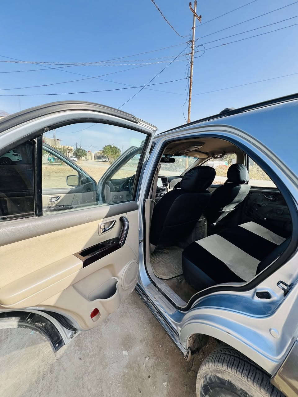 سلام عليكم كيا سورنتو 2007خليج رقم إنكليزي مصبوغه عام الجماليه مكفوله شواصي الضربه والكص فور ويل  مكينه وكير قبل شهر بدنها مكينه خير من الله كزاز اترأي لربيل الكهرباء كلها شغاله تحكم استيراً جهازه السياره من كلشي ربع ماتذب عليه شاشه كأمره خلفيه السعر 90 وبيها مجال شراي اتشلع أعيوني واتخاذها ***********
