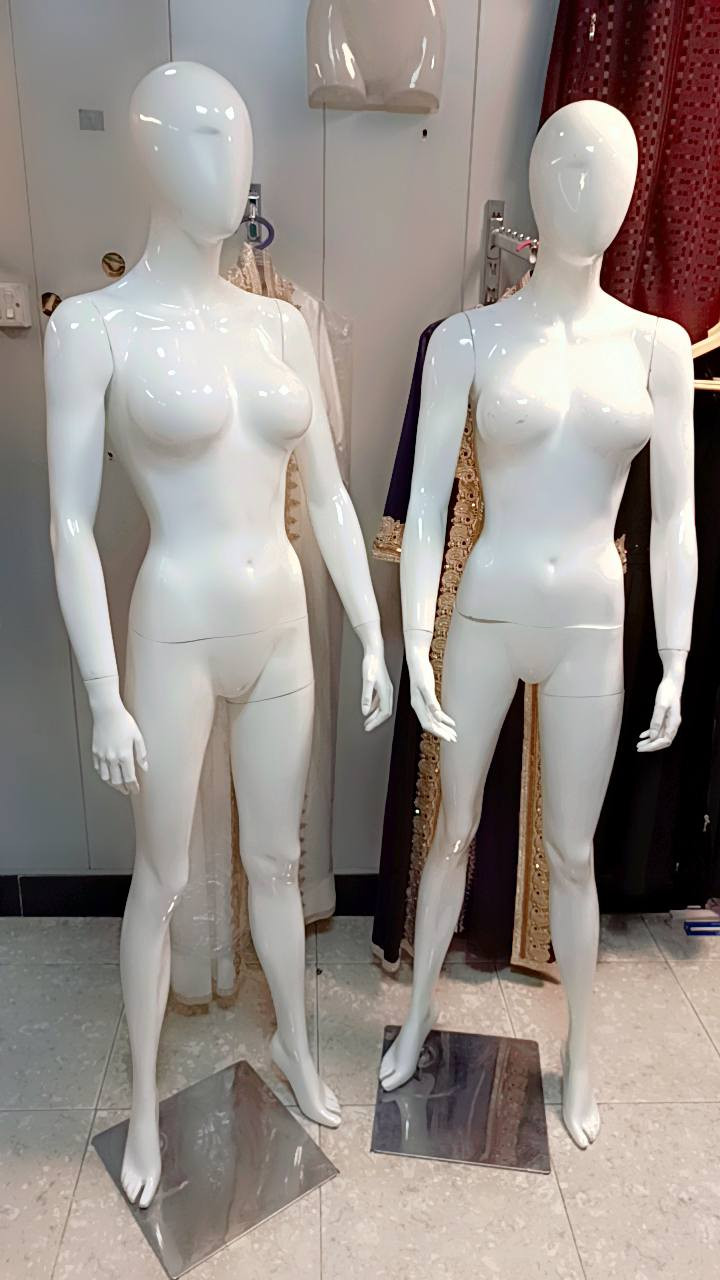 السلام عليكم شباب غراض محل نظافة 90٪ للبيع 

مليكان خشب تركي  عدد 4  السعر القطعه ١٠٠ الف 
مليكان فايبر كلاس الشبح تركي عدد 5 سعر القطعه٧٥ الف
ستيج ملكان خشب عدد 2 السعر القطعتين ٥٠ الف
اذرع ستيل جدد (هوكات )عدد ١٦ سعر القطعه 3 الالاف 
ملكان نص بلاستيك عدد ١٥ السعر القطعه الفين
تعاليك بلاستيك عدد ٩٣ السعر ٦٥ الف

ملاحظه كل الاغراض نظافة 90٪ شوفه عينك جدد 
المكان بغداد 
*********** بي واتساب
