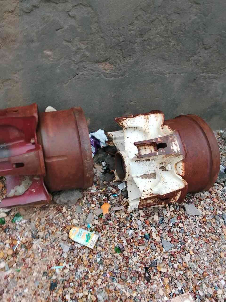 السلام عليكم قطع دنكير كامله الماني اوياله ثلاثه قطع و ودناكير كامله ورواجز كامله وطواق 3 الاتصال ***********
