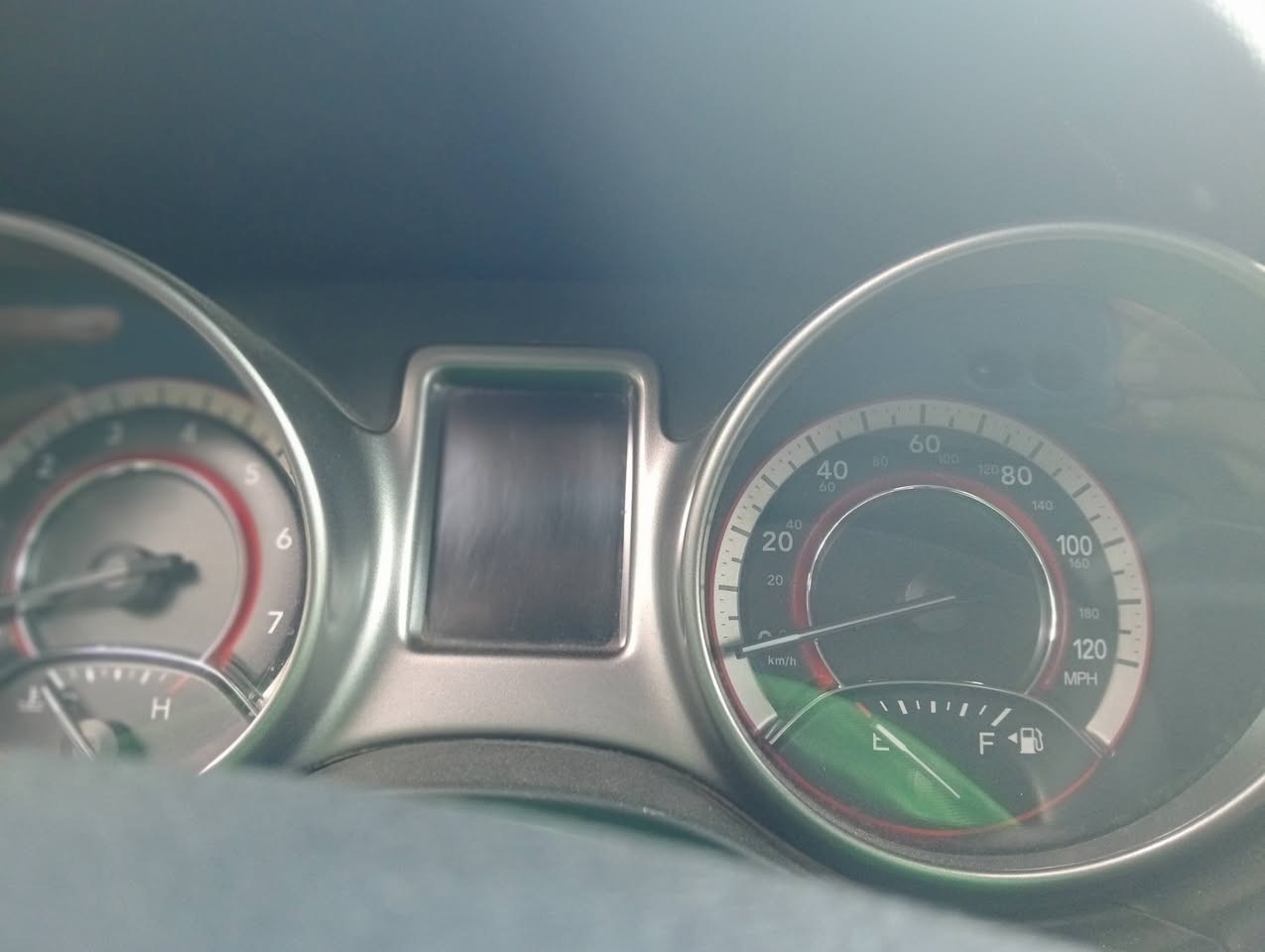 السلام عليكم دوج جورني2018 للبيع فول مواصفات
6سلندر
بانوراما
فورويل
7راكب
ويل 19
تدفئه تبريد كشنات
هيتر ستيرن
شاشه حجم كبير 
شاشه خلفيه 
صور الحادث مرفق بالمنشور
السعر 195وبيه مجال بسيط 
الاستفسار على الرقم***********
