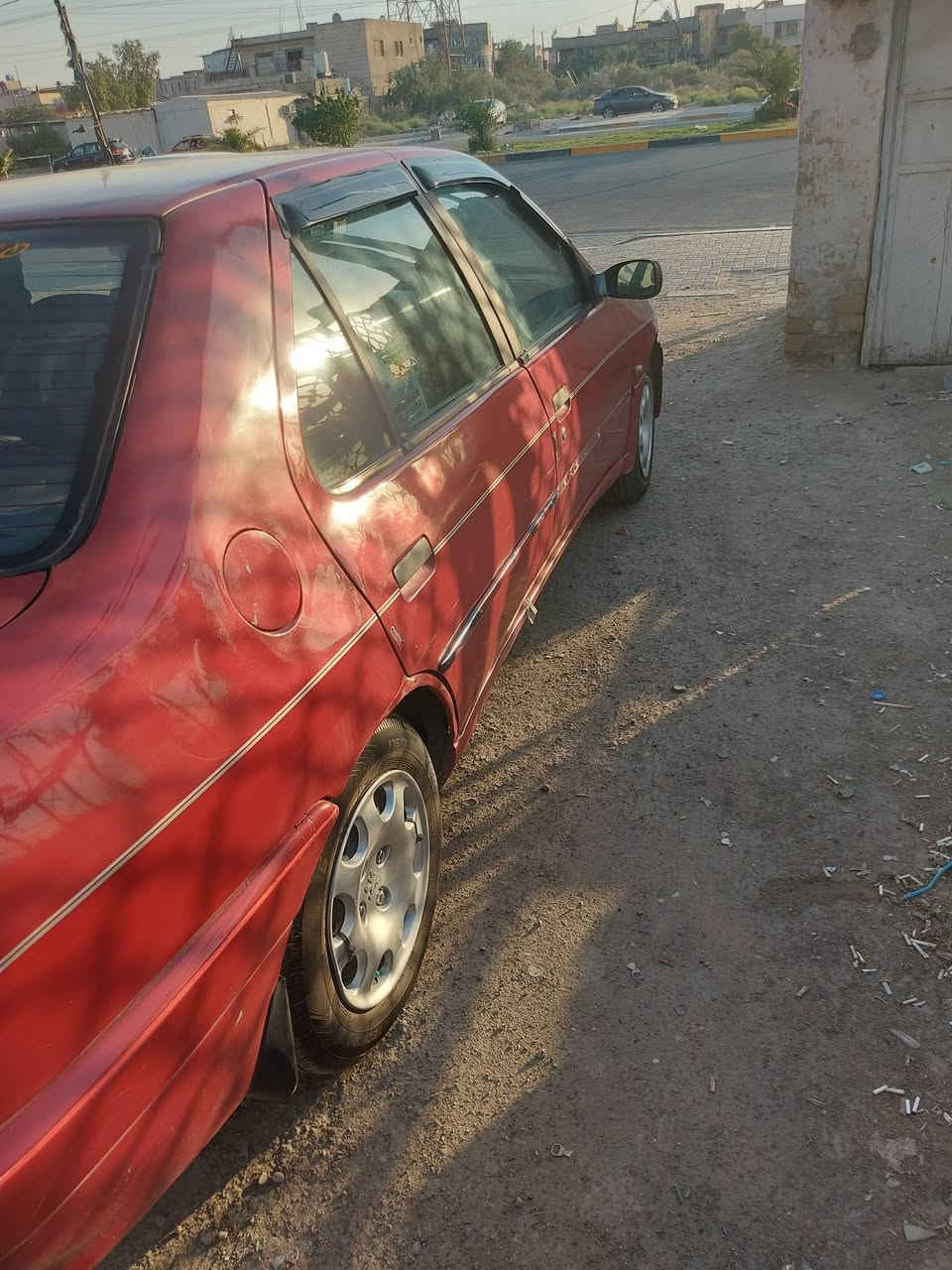بيجو 306 سياره حلوه وجاهزه نقص بس لفان مال تبريد رقم اكليزي ابسمي مصبوغه عام وجارده كل ضربه مابيه يساره اتخم تاير مكينه كير كله على بلاد بس لبنيد طاير ومصلح سعر 33وبيه مجال حك جيه مكان بغداد دوره ابو دشير ***********
