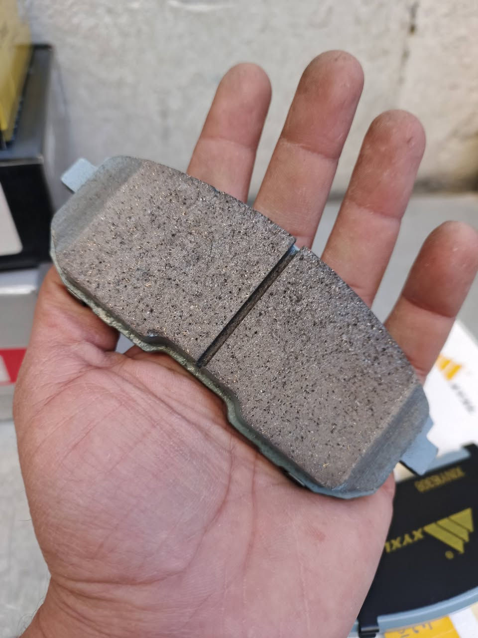 دسك فيرسا 2008/2010+سنترا 2010/2018حاويات باله اوربي جوده عاليه جمله مفرد يوجد توصيل الى جميع المحافظات للتواصل ***********
