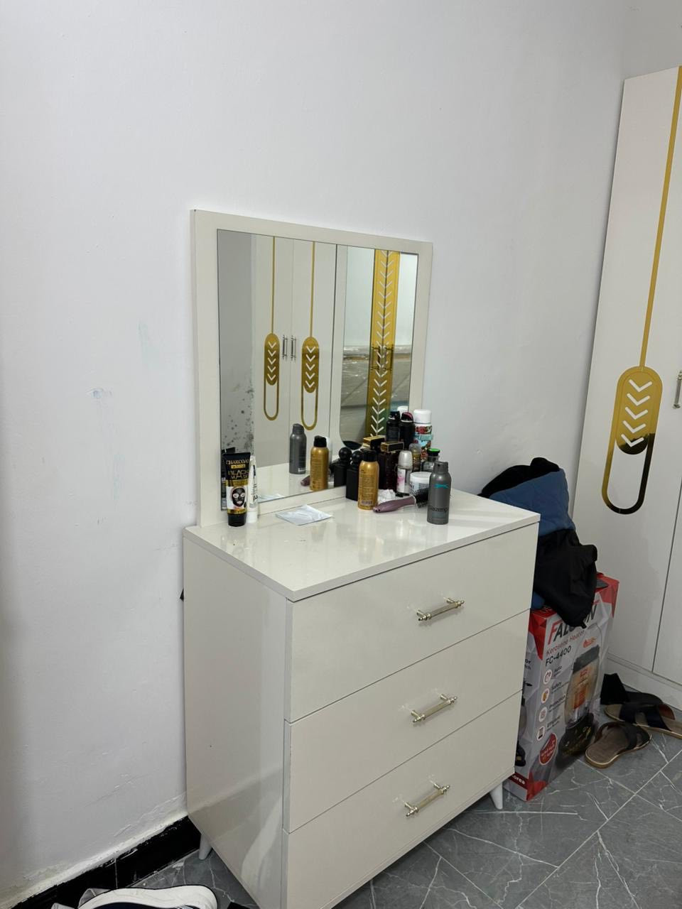 غرفة تركية السعر 500 بيها مجال
عنوان فلوجة حي ضباط الثانيه
للاستفسار ***********
