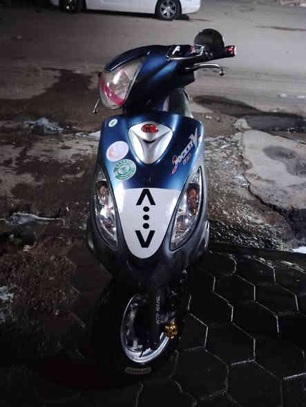 سلام عليكم شباب دراجه للبيع كفاله عامه تجي تكلب وتفحص وتقتنع او مراوس عادي هم السعر 800وبيها مجال حك جيه خاص موجود واتساب موجود ***********
