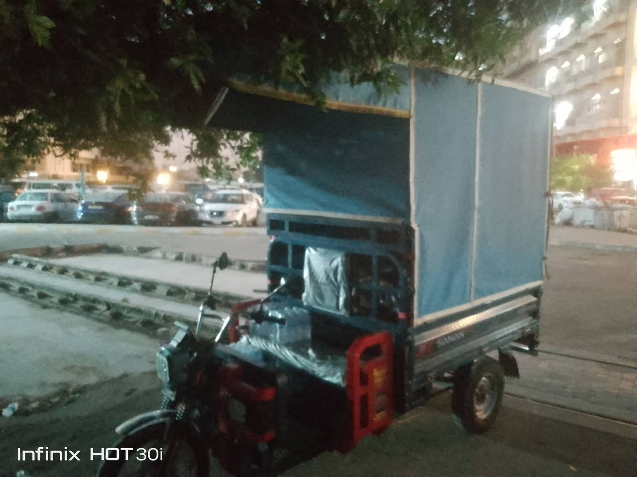 سلام عليكم عندي ستوته شحن لبيع شتريته مليونين 2400 قبل 15 يوم قيم وخظ رقمي ***********
