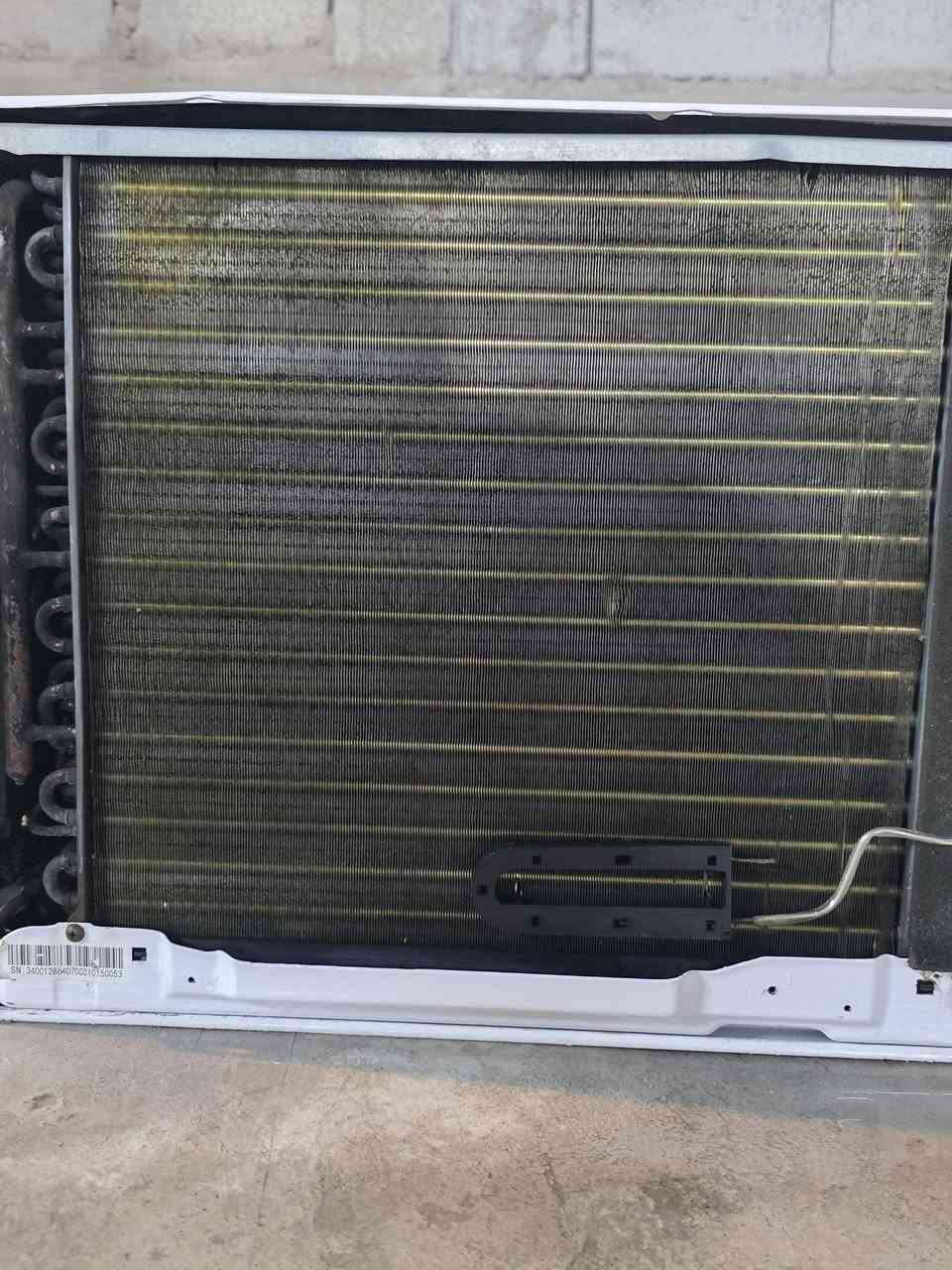 السلام عليكم مكيف طن اونص نوعه اواكس لمكيف جديد حيل استخدام قليل كامل جيب وشد غاز شركه. تبريد ثلج🧊.  نظافه 1/1. مكاني ابو الخصيب قرب كبه ابو جوزي بي واتس ***********. ***********.   توصيل موجود 💁
