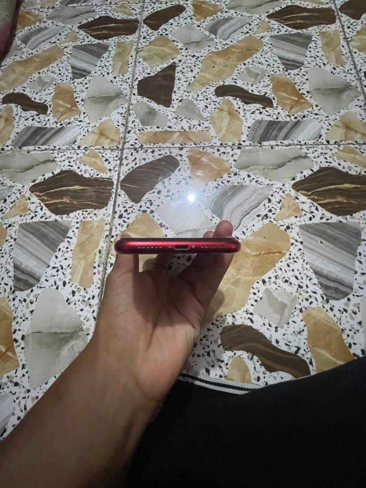 يالله 11 عادي اللبيع أو مراوس
ذاكرة 128 وبطارية 74 

جهاز كله شغال مابيه أي عطل

كلشي مامبدل بي وتر بروف 

بس الضهر مفطر وحاطله غلاف الباقي كله بلادي

سعره 225 وبي مجال مكاني بغداد أبو غريب 

هاذه رقمي ***********
