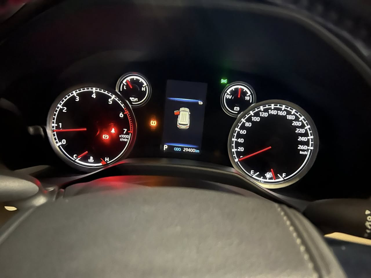 لاند كروز 2023 GXR لمتد توين تيربو ماشيه ٢٩٤٠٠ مضلله سنويه رقم أربيل  مكفوله كفاله عامه شركه جيهان 
السعر 68 وبيها مجال
للاتصال ***********
