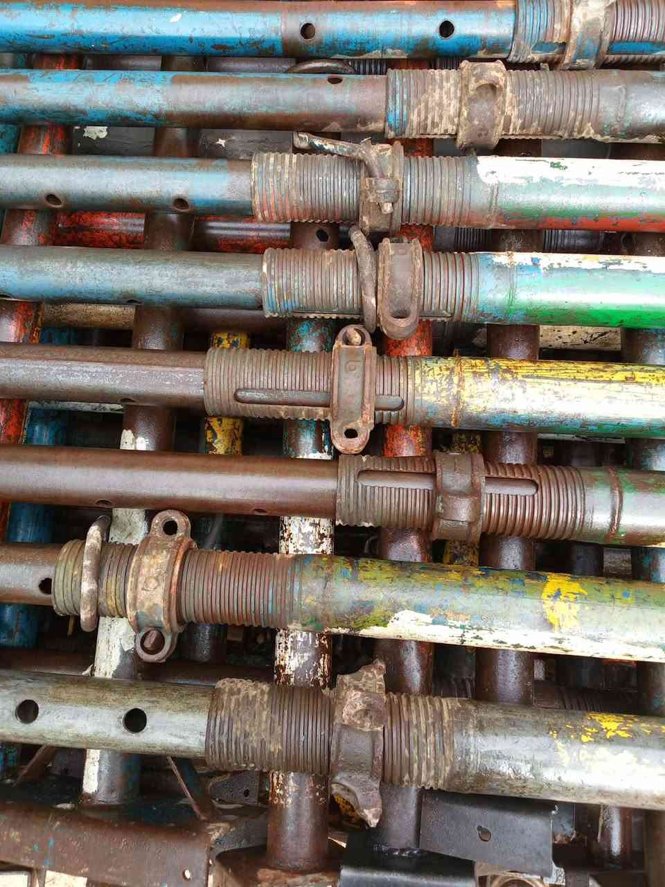 السلام عليكم جكات للبيع حاضن تركي الأصلي سن خشن الوزن الثقيل العدد(227) العنوان حله شراي اتصل ***********
