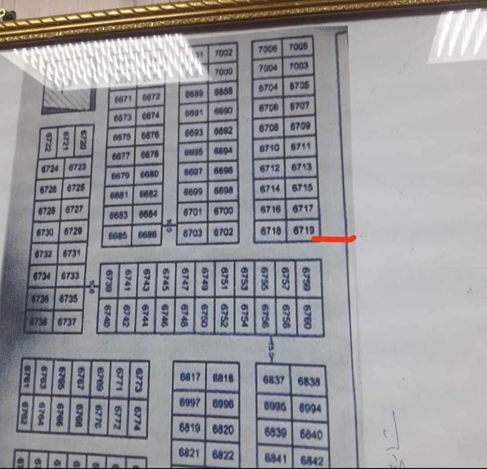 السلام عليكم ورحمة الله وبركاته احبتي عزاز 🏡.
قطعه #تجاريه بساحه الكرامه بحي العسكري شارع رائيسي بين شارع الصوره وترابي مساحه ٢٥٠ متر ركن ع شارعين شارع نازل ١٥ متر السعر مناسب ان شاءالله 
للاستفسار اكثر // محمد امين للعقار 
*********** وبخدمتكم احبتي ❤️"
