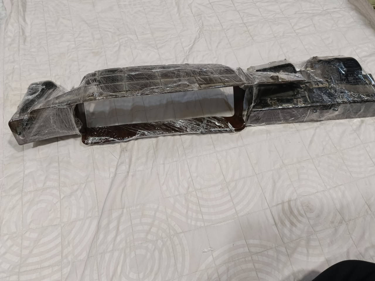 ‏السلام عـليگم اسعار جوه سوك غراض حاويه
‏
‏بك لايت ملكه تخمين سعر التخم 65 وبي مجال
‏
‏بك لايت كرستال قطعتين النص فقط الوحده 15
‏
‏صاجيات ملكه مال كير دكمتين سعر الوحده 15
‏
‏صاجيه راس ثور سمجه  20 وقطعه البنص 10
‏
‏بلوجكترات يرهم راس ثور ويرهم ملكه سعر الزوج 20
‏
‏مسجل ملكه شرط لفحص 35وبيه مجال قليل
‏
‏تك لايت ملكه جه العبري ب 20
‏
‏علما الغراض مال حاويه تعزيله محل غراض ڱڵـه جديد
‏المكان بصره حي الحسين 
‏***********
