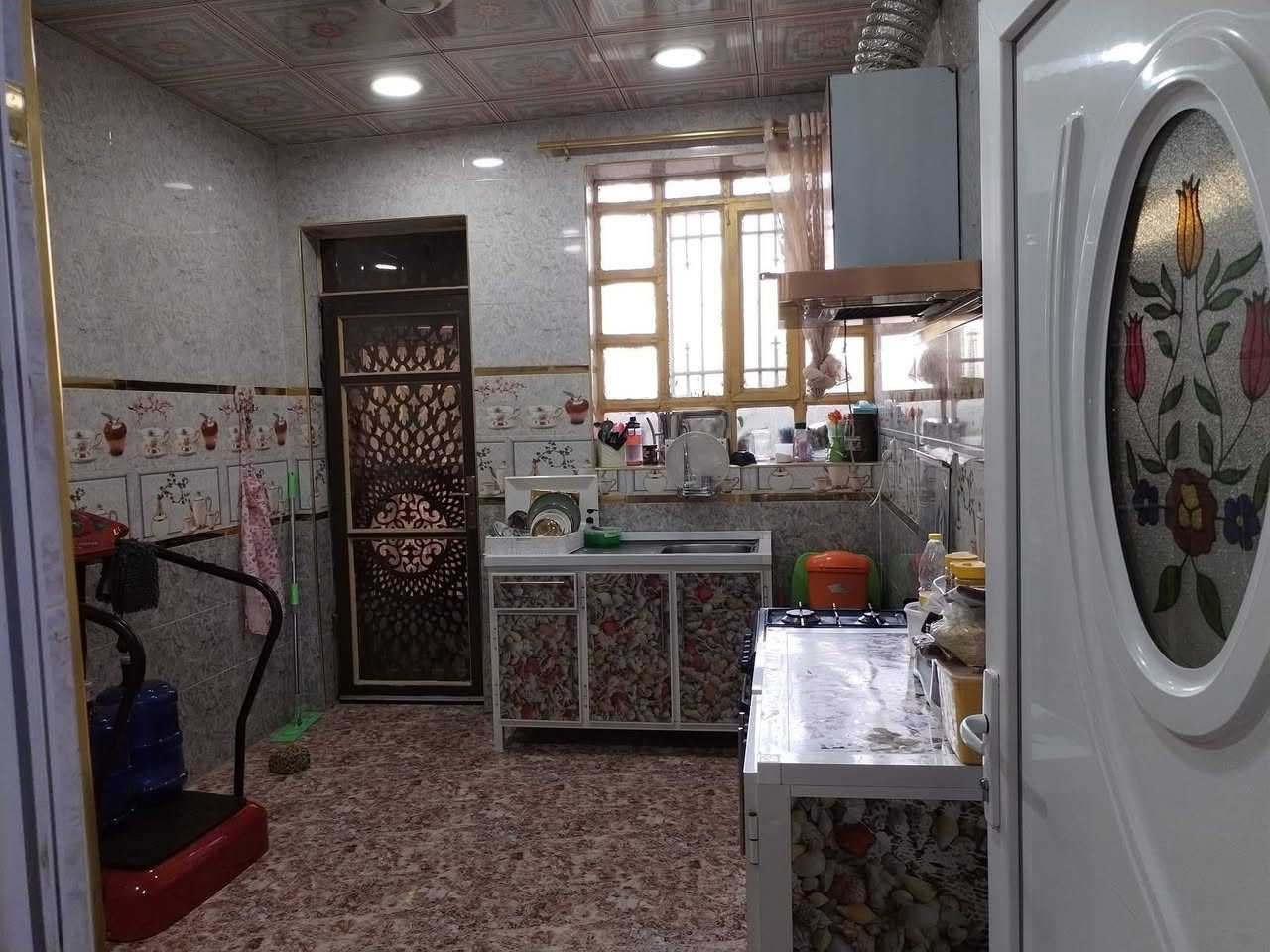 الدار معروض للبيع في الجغيفي الأولى شارع 12 مساحة 150 واجهه 7.5 نزال 20 بناء سنة 2013 الدار ذو طابقين الطابق الأول مطابق الطابق الثاني من حيث عدد الغرف والمطبخ ولحمام سعر البيت205 وبي مجال المراجعة صاحب الدار ***********
***********
