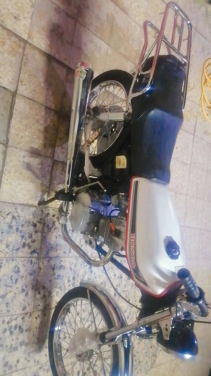 السلام عليكم.
أربعه گير للبيع كلك كلك كلك
دراجه نضيفه وغراضه كله جديد
وياله دبلات امام خلفي كشن كلشي بيهه جديد ونضيف شاصي يلمع
لو ما محتاج ما ابيعهه دراجه أقسم بالله دراجه رايده 350‪ وبيهه مجال حگ جيه واذا مو شراي لتكسر بيهه🤍


**إذا كنت صاحب هذا الإعلان وتريد حذفه لأي سبب، رجاءا أرسل رسالة إلى الدعم الفني**