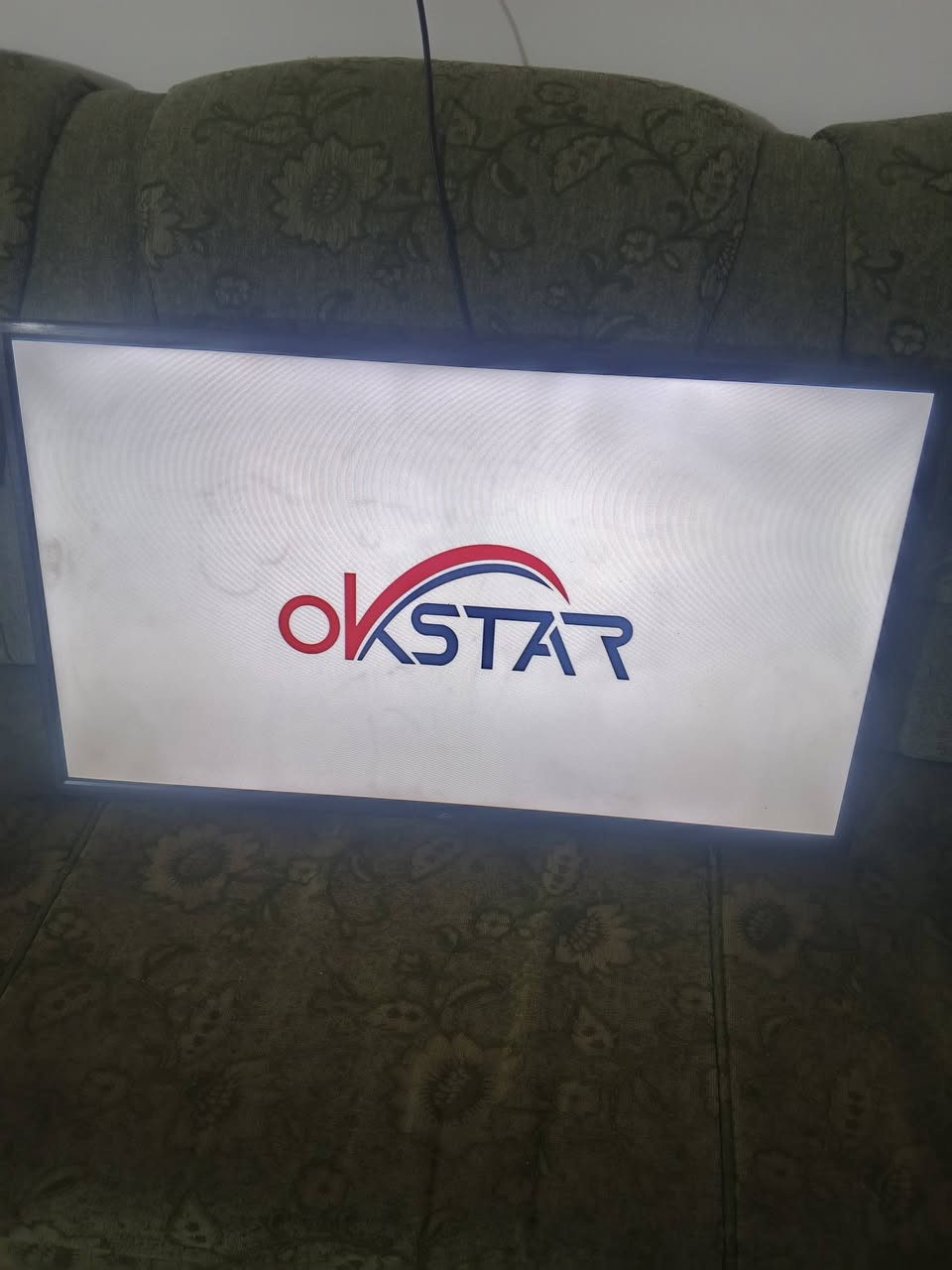 لبيع شاشه حجم 32 بدون انترنيت مكان زنكوره سعر 65 قفل شراي يتصل ***********
