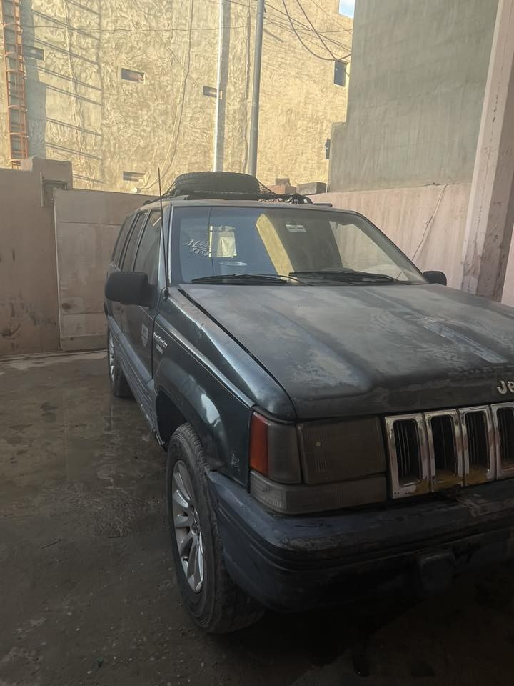 ما بعد السلام 
جيب كراند شيروكي موديل ٢٠٠٠  محور كير ومكينه بطه خير من الله رقم فحص ديالى اني ابيع حبل للاستفسار اكثر ***********
