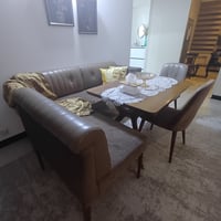 ميز طعام • سفرة • للبيع