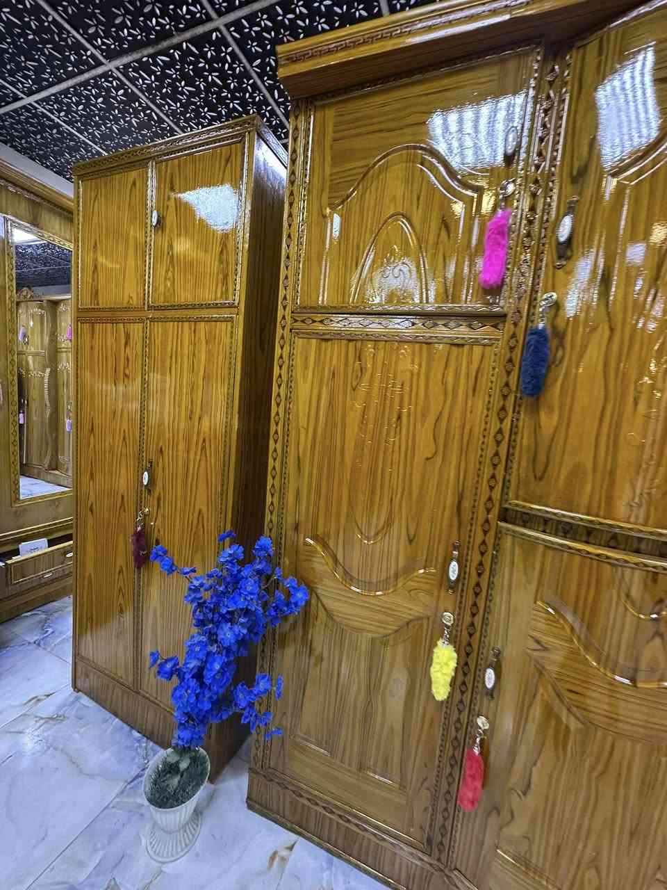 سعر ٦٠٠
غرفه مستخدمة 
5بيبان
ملحق طابقين 
واتساب ***********
معمل ومعرض علي الفهداوي
