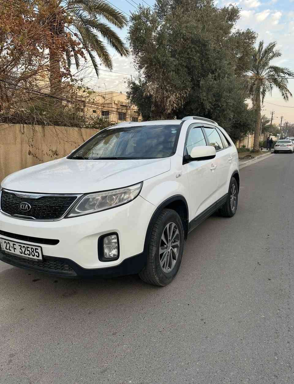 سلام عليكم
سورنتو 2014  السياره مكفوله كفاله عامه بدون قطرة صبغ السونار بالمنشور
محرك4 سلندر 7 راكب 
السعر 163$ مكاني بغداد الكرخ
***********
