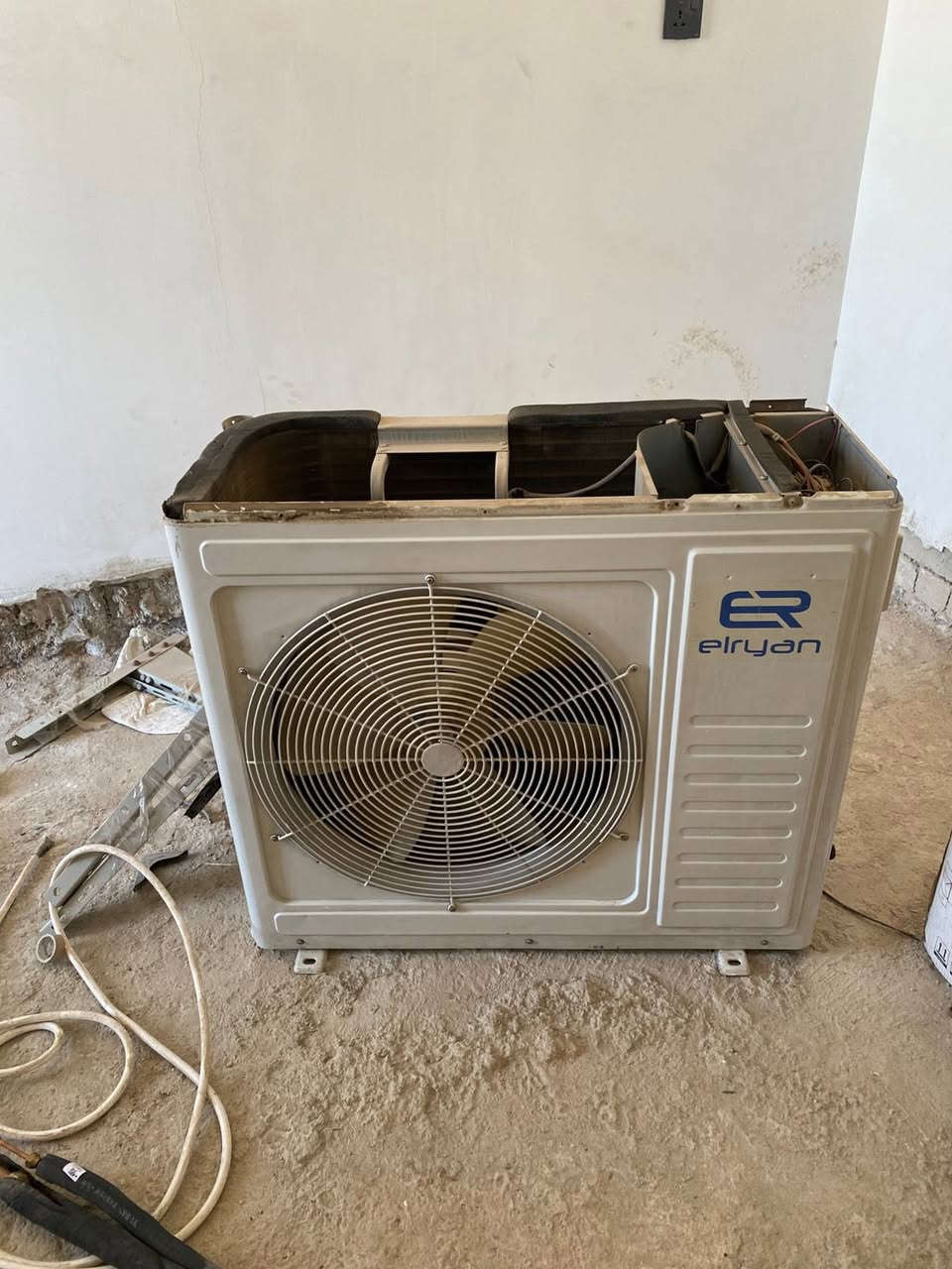 سبات كنتوري الريان ٣ طن غاز ٢٢ نظيف جدا
للبيع
***********
