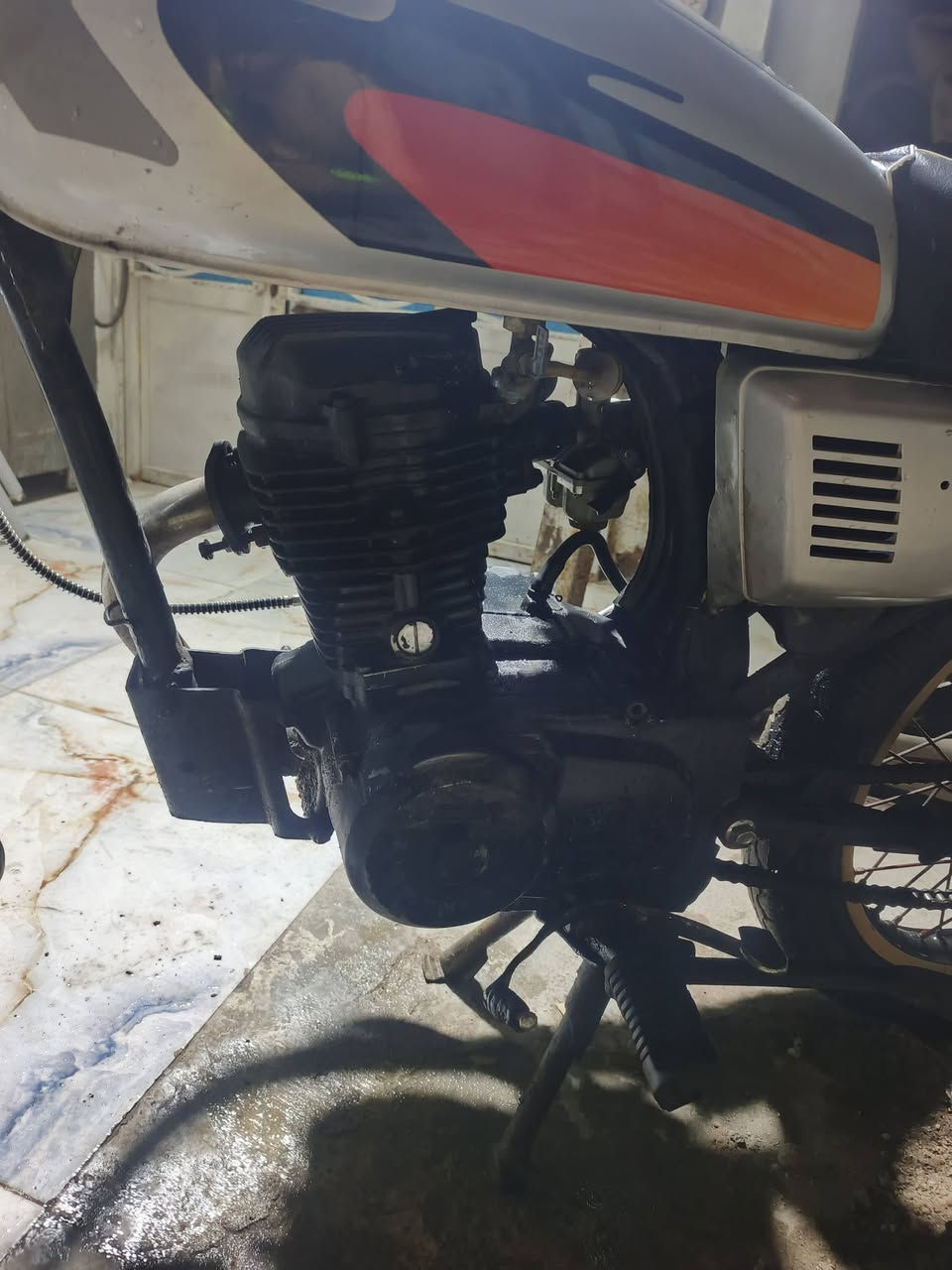 السلام عليكم دراجه ايراني نظيفه كلش دراجه مال واحد محتاج يبيعها ما ناقصها اي شيء تعال وامشي ولا جدد تانكي الجديد كل شيء جديد سعر 150 قفل المو شراي لا يتعبني ترى ب 140 ما تصير نهايتها 150
***********
