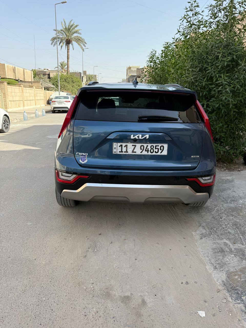 سلام عليكم سياره فول فول موصفاته مذكوره ويه الصور تحويل ثاني يوم وسياره جاهزه السعر 180 سعره كلش مناسب مكان السياره كراده *********** ملاحظه حادثه فقط دعاميه حته راديتر مابيه شي
