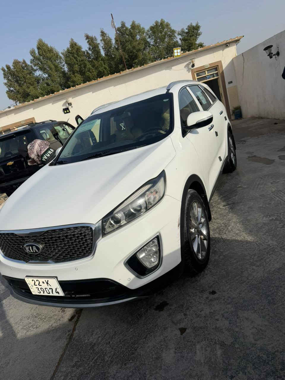 السلام عليكم
سورينتو للبيع خليجيه موديل 2016 بيضاء مكفوله كفاله عامه بس بيه بارد بجاملغ الامامي مكينه ما مفتوحه السياره خير من الله السعر 230 وبيهة مجال مكان السياره بابل 
الاتصال عل رقم ***********
