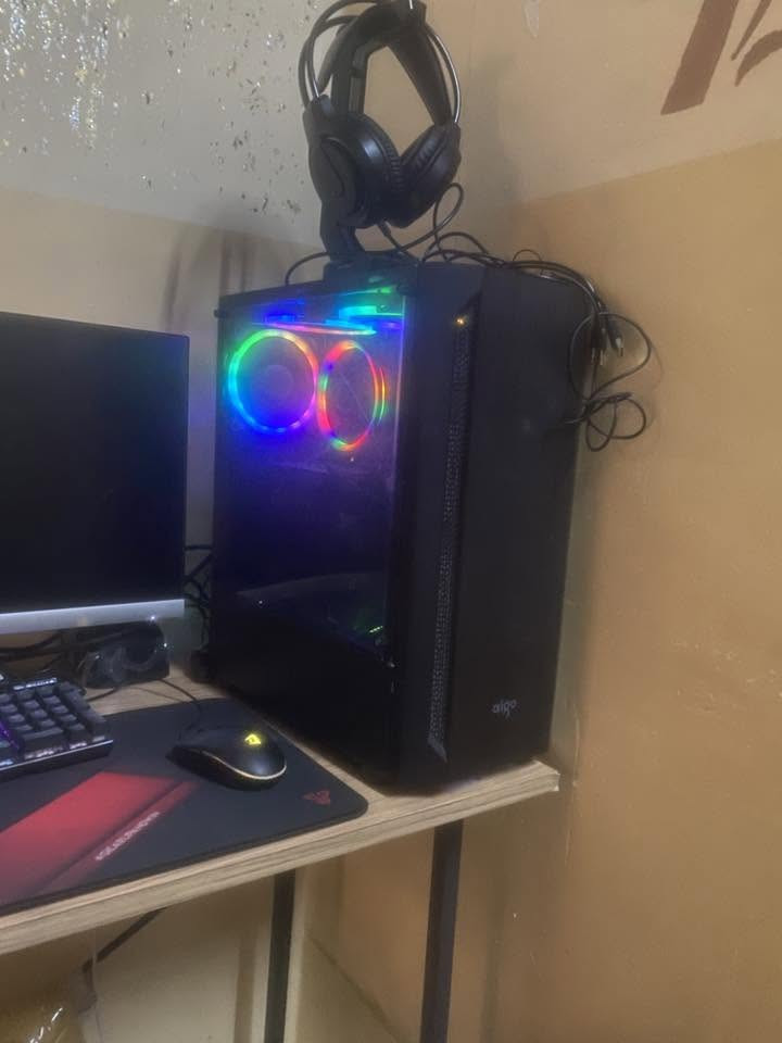 السلام عليكم كيس لبيع 425 وبي مجال
CPU i5 9400f
GPU GTX 1650 super  برانده زوتك 
PORD MSI H310M PRO-VH PLUS 
RAM 16gb
PWR 500 wt Rgb
SSD 120
HHD 500
كيس ويه 3 فانات rgb 

عنواني موصل ويجود توصيل ***********
