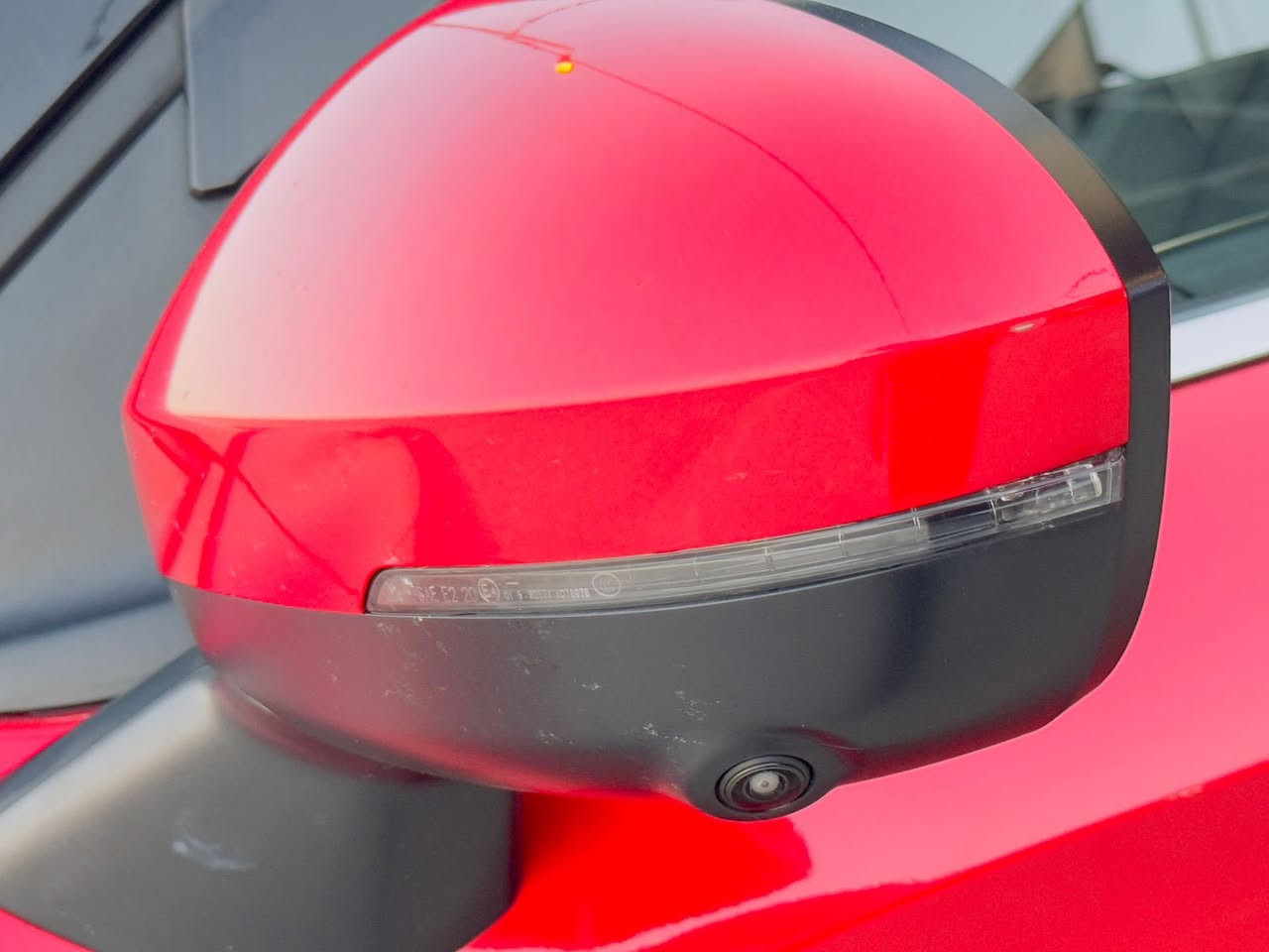 مسيوبوشي اوتلندر موديل 2022 رقم سليمانية
صوره الحادث موجوده طرف البنيد مصلح  
((مواصفات فول 1/1 ))
بصمة
بانوراما قطعتين
4*4دبل اكسل
سبعة راكب
مكينة 2500
مانع انزلاق
كروس سرعة
كشنات جلد وكنتار 
واير ليس شحن
اضائات زنون امامي وخلفي
صندوق شفط وجلاق
توقف ذاتي 
كشن هيتر
ستيرن هيتر
اوتو هولد
مانع انزلاق 
تحديد مسار
اشاير بالمري 
 مانع تصادم
شفتات ستيرن (كير) 
ابواب بصمة
اطارات حجم 20
كاربلاي
شاشة كبيرة
خمس كامرات
حساس خلفي 
زراك لايت
رادار امامي و خلفي و جانبي
لايت زينون
لايت ليد
بلاجكتور
تحكم ستيرن جهتين
تحديد السرعة
تحديد المسار
نظام ايكو 
نظام سبورت
6 انضمه سياقه
ويل كب 20 كروم 
هاند بريك بصمة
تبريد قطعتين
شاشة كبير
تحديد مسار 
نقطة عمياء 
بعد بيها هوايه مواصفات 
السعر 195$
***********
