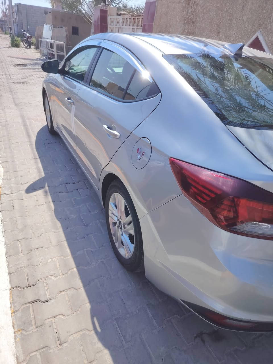 النتره ٢٠ أمريكي رقم ديالى بسمي تحويل مباشر السياره كامله حداديه جديده دوشمه سفريات مكاني ديالى بعقوبة *********** صور الحادث موجوده بل منشور
