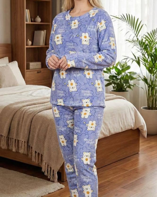 تراك نسائي فرو خفيف 
القياسات فري سايز
سعر 6.000
يوجد توصيل لجميع المحافظات 
مراسله واتساب ***********
#تراك #نسائي #فرو #الاناقه #تراكات
https://t.me/zmffrr
